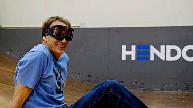 Tony Hawk Rides the Hendo Hooverboard