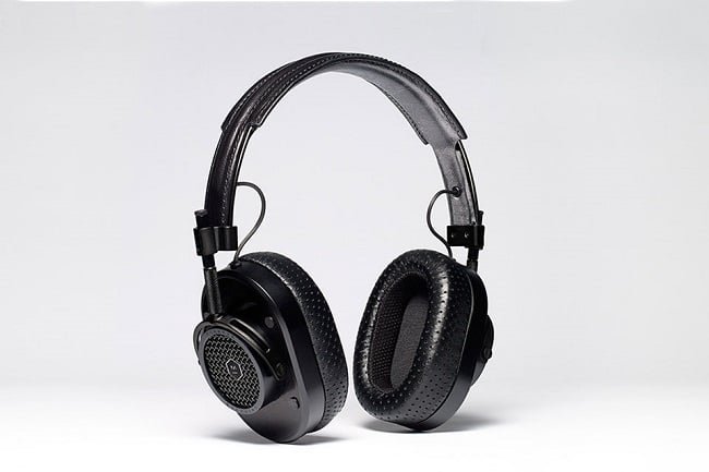 proenza-schouler-master-and-dynamic-mh40-headphones-01