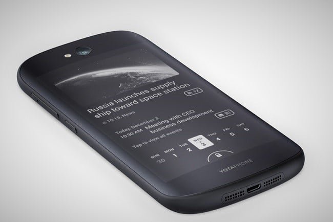 Yotaphone-2-The-Smartphone-With-Two-Screens-1