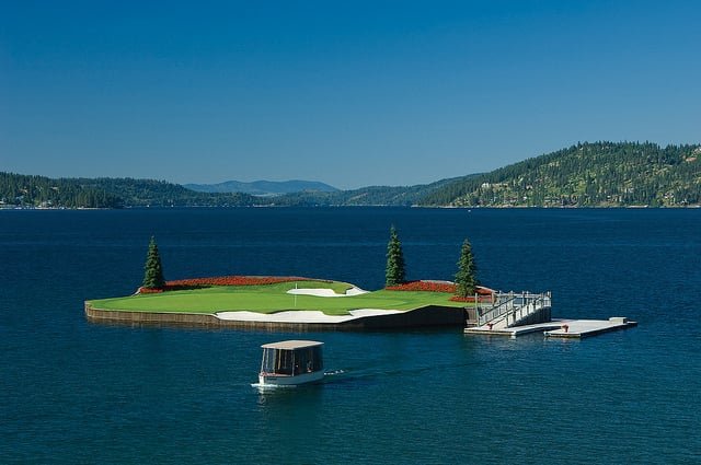 Floating Green Golf Course (3)