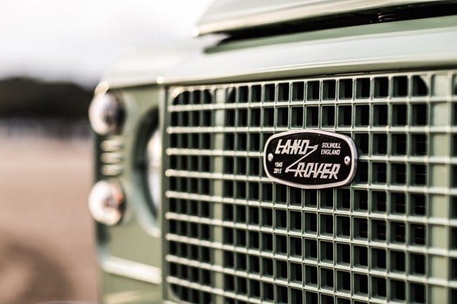 Land Rover Defender Heritage Limited Edition 4