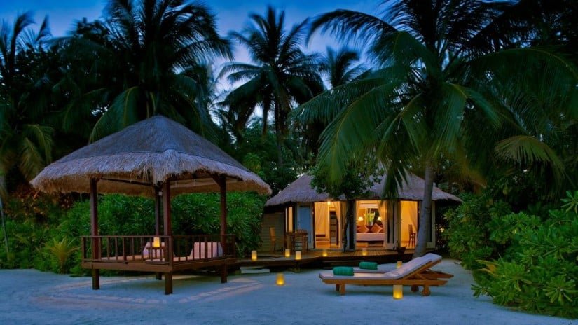 Banyan Tree Maldives Vabbinfaru Villa Exterior