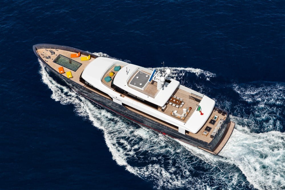 Logica 147-01 Superyacht Top View