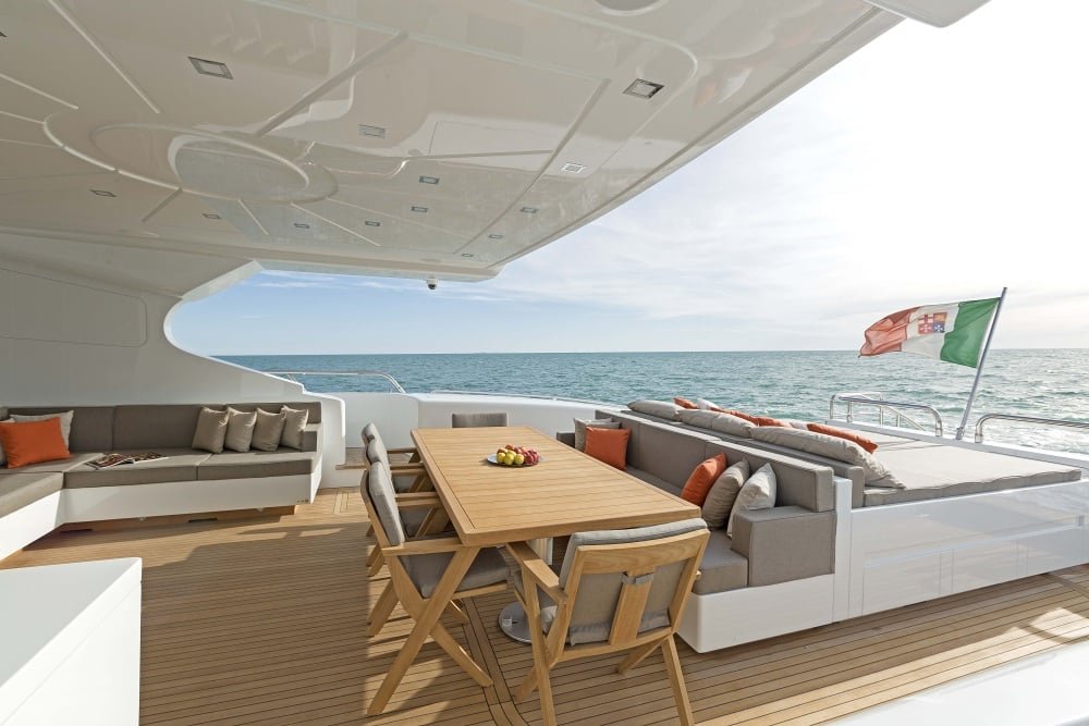 Mangusta 132 Private Yacht Breakfast Table