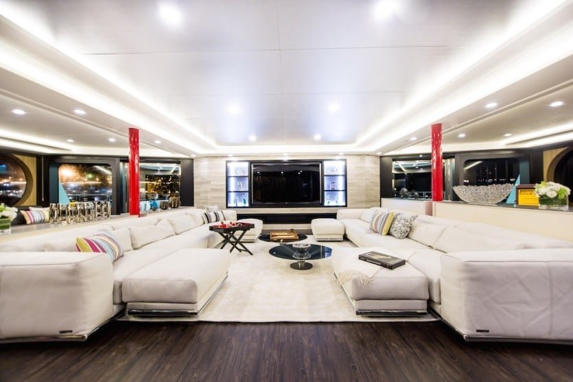Saluzi Motor Yacht Large Salon