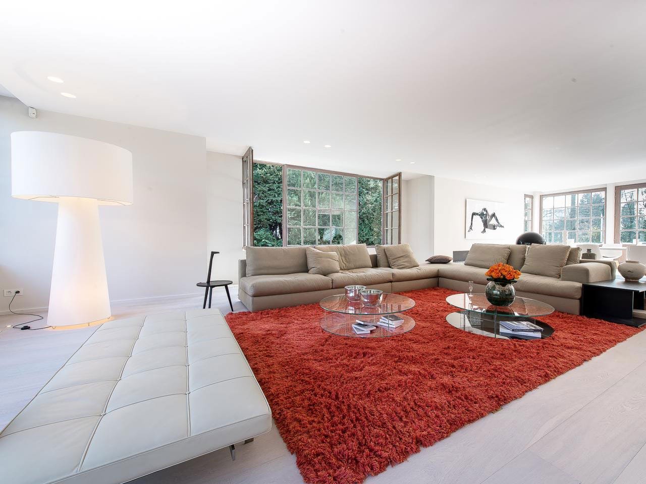 The Exquisite Villa Modern Living Room