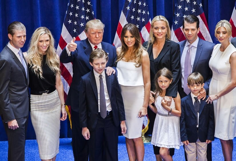 Donald Trump poses with family after candidacy announcement