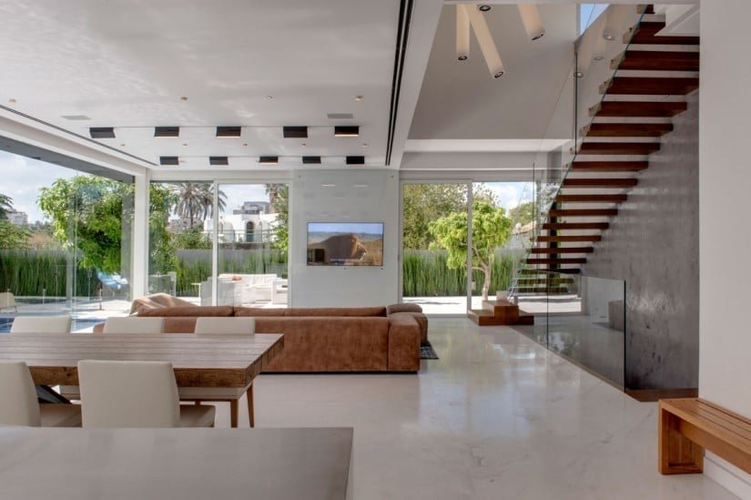 Interior Design Hidden House by Israelevitz Architects