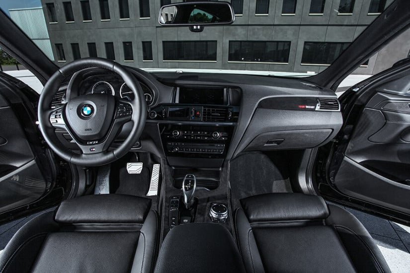 Lightweight Performance BMW X4, Interior