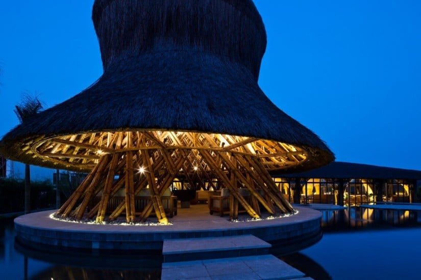 Naman Retreat Luxury Resort, Restaurant