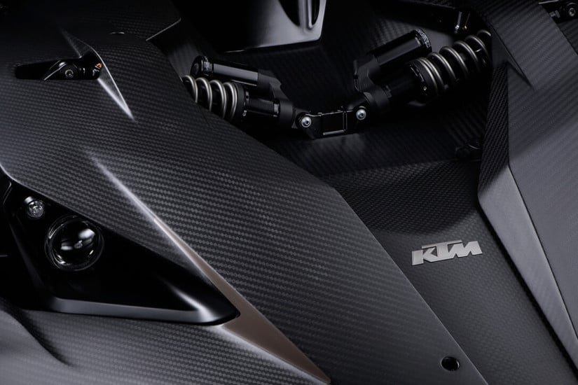 2016 KTM X-Bow GT Black Edition, Light