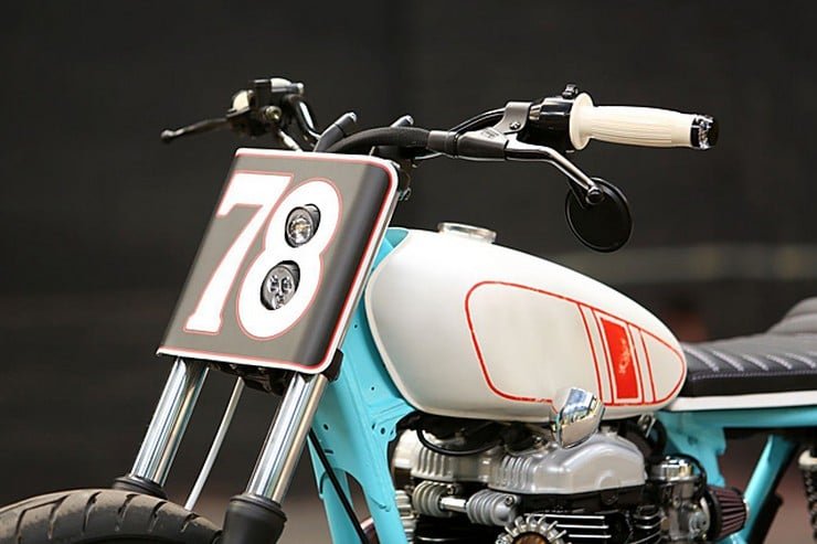 Kawasaki W650 by Hombrese Bikes 5