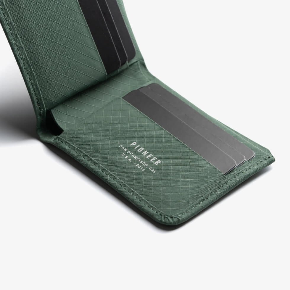 Pioneer Carry Division Billfold Wallet