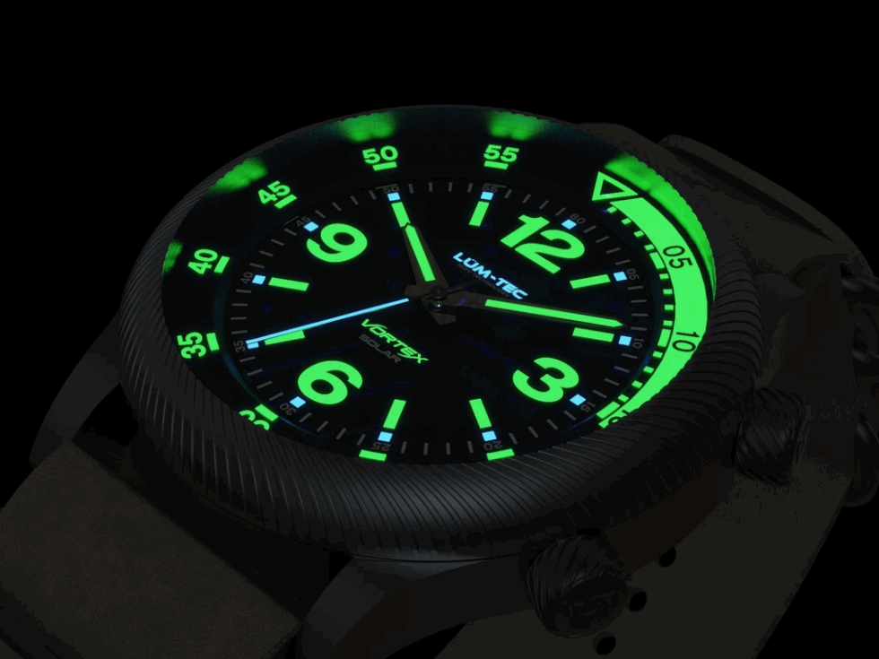 LÜM-TEC's solar-powered Vortex D4 boasts a lume that glows for more ...