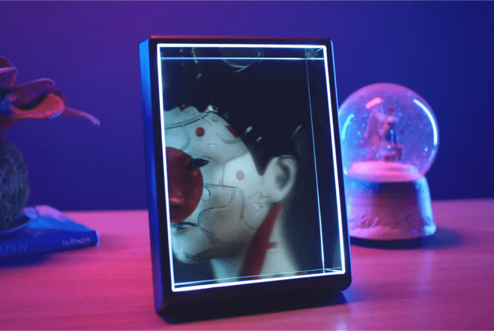Holographic displays are finally here with the Looking Glass Portrait