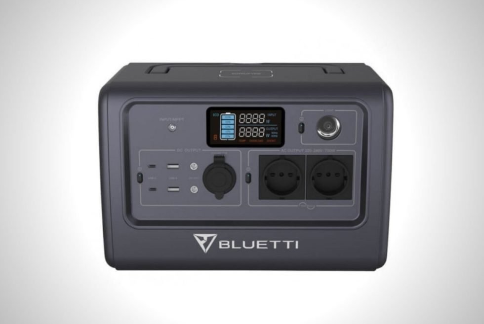 The BLUETTI EB70 Power Station Is Small But Powerful