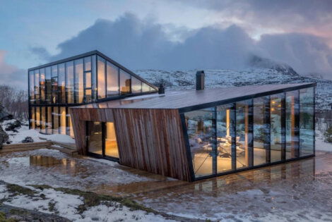 Efjord Cabin