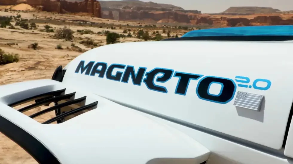 Wrangler Magneto 2.0 Hood