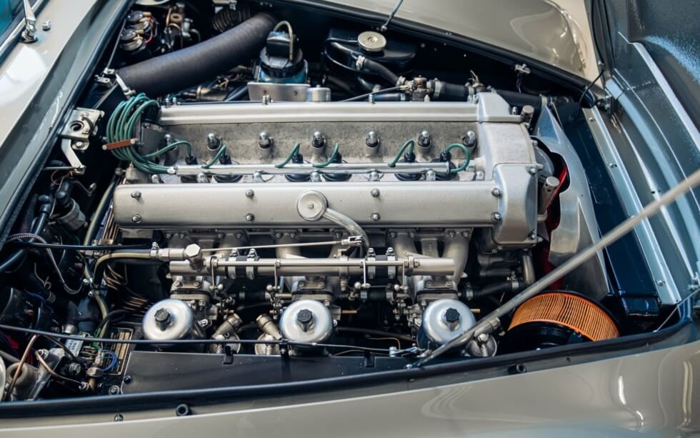 1964 Aston Martin DB5 Engine