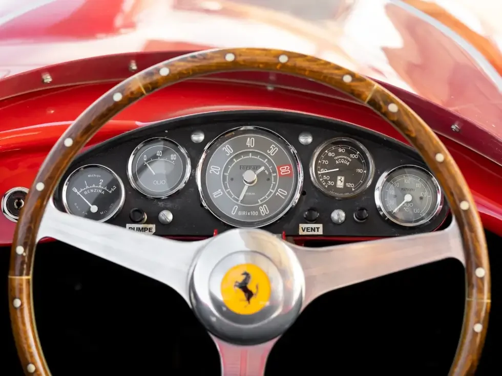 1955 Ferrari 410 Sport instruments